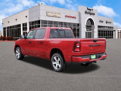 2026 RAM 1500 Express 4x2 Crew Cab 5'7" Box