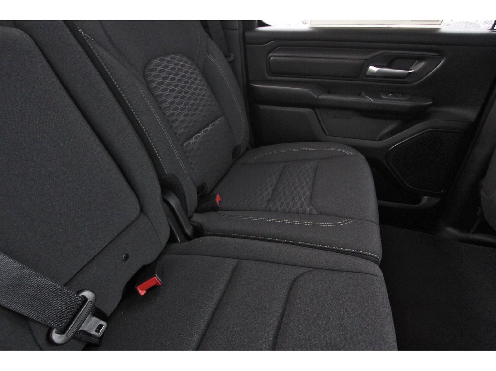 2026 RAM 1500 Express 4x2 Crew Cab 5'7" Box