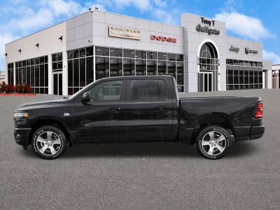 2026 RAM 1500 Express 4x2 Crew Cab 5'7" Box