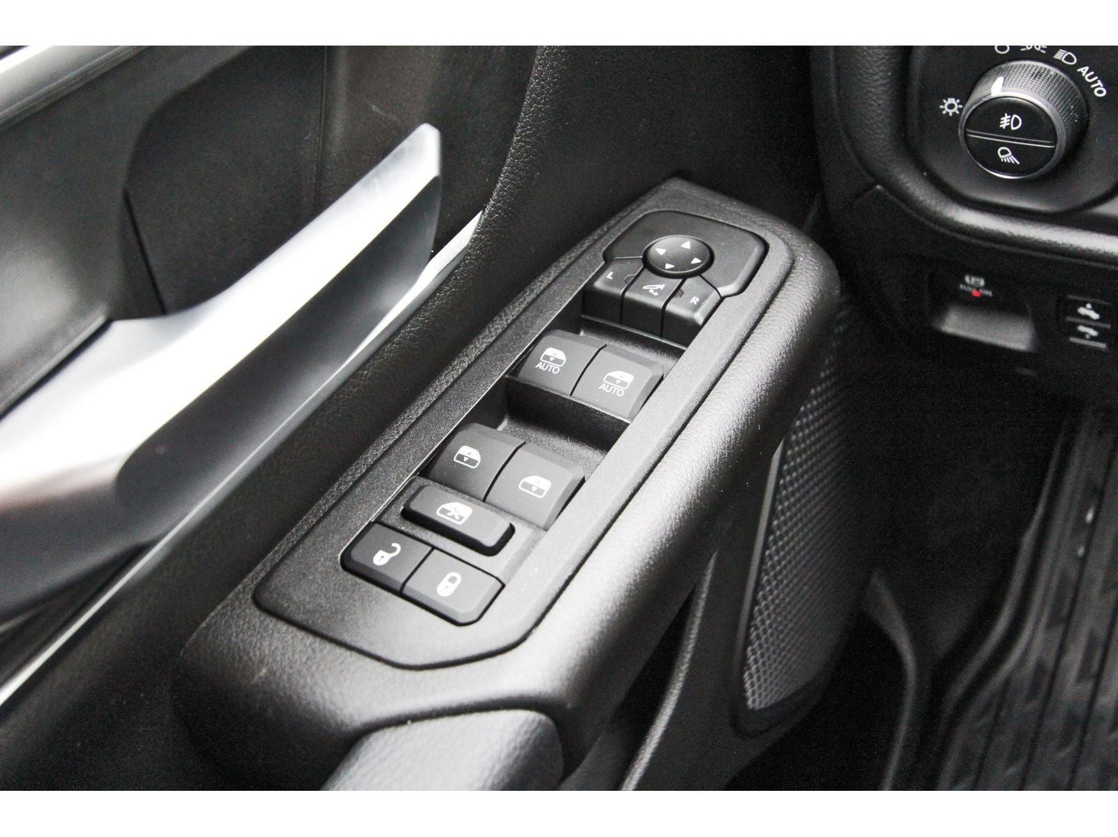 2026 RAM 1500 Big Horn/Lone Star Lone Star 4x4 Crew Cab 5'7" Box