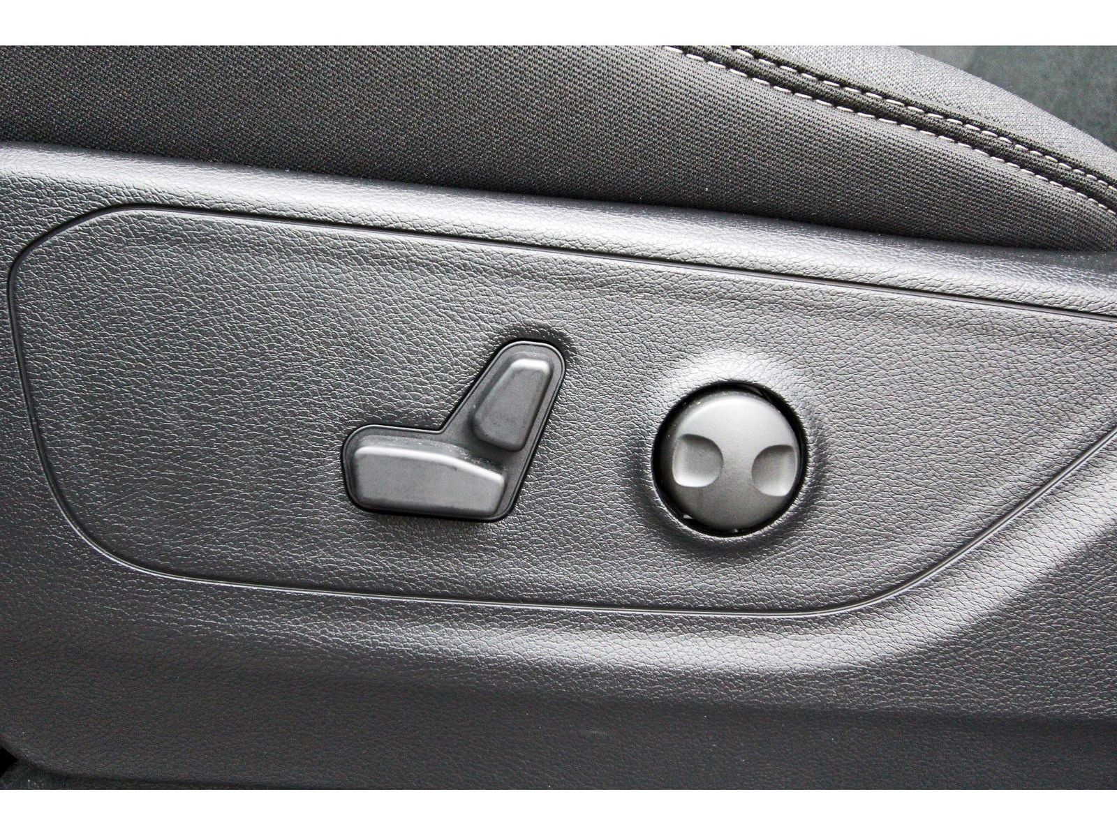 2026 RAM 1500 Big Horn/Lone Star Lone Star 4x4 Crew Cab 5'7" Box