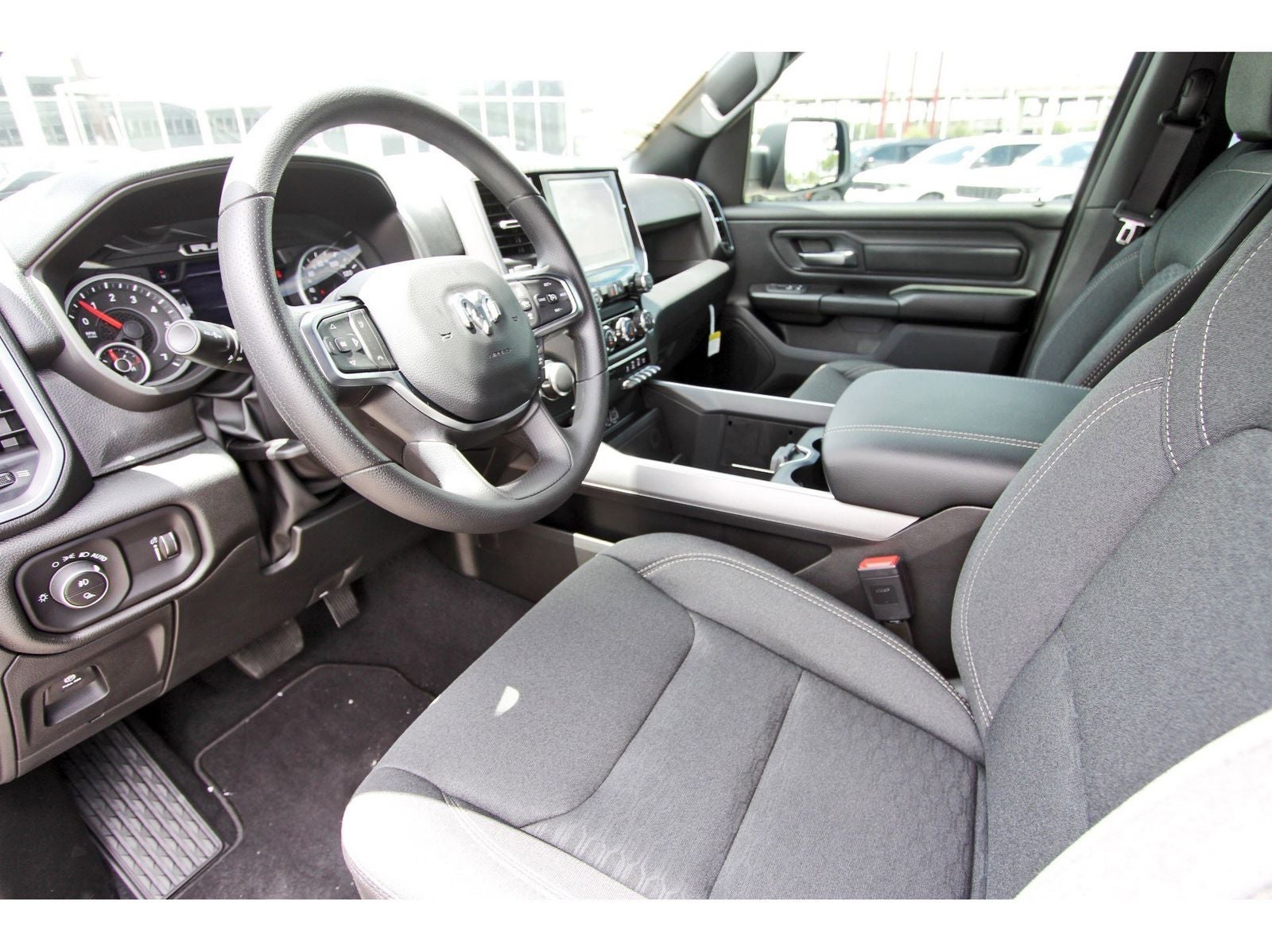 2026 RAM 1500 Express 4x4 Crew Cab 5'7" Box