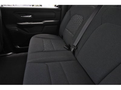 2026 RAM 1500 Express 4x4 Crew Cab 5'7" Box