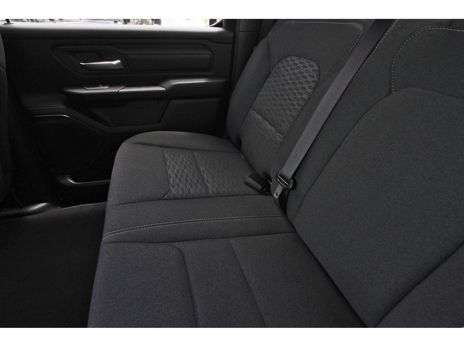 2026 RAM 1500 Express 4x4 Crew Cab 5'7" Box