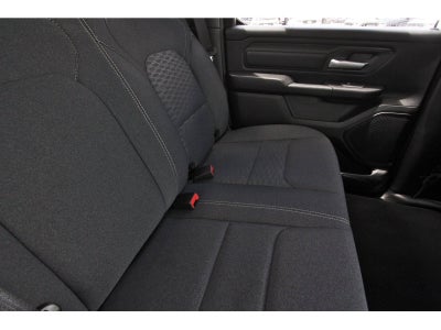 2026 RAM 1500 Express 4x4 Crew Cab 5'7" Box