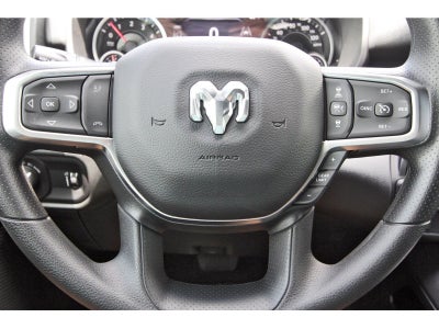2026 RAM 1500 Express 4x4 Crew Cab 5'7" Box