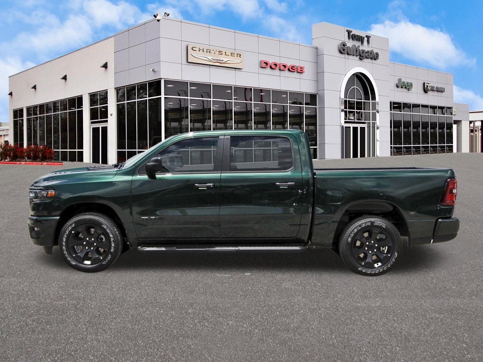 2026 RAM 1500 Express 4x4 Crew Cab 5'7" Box