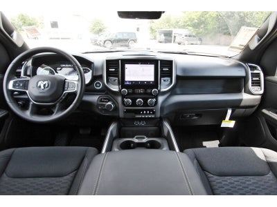 2026 RAM 1500 Express 4x4 Crew Cab 5'7" Box