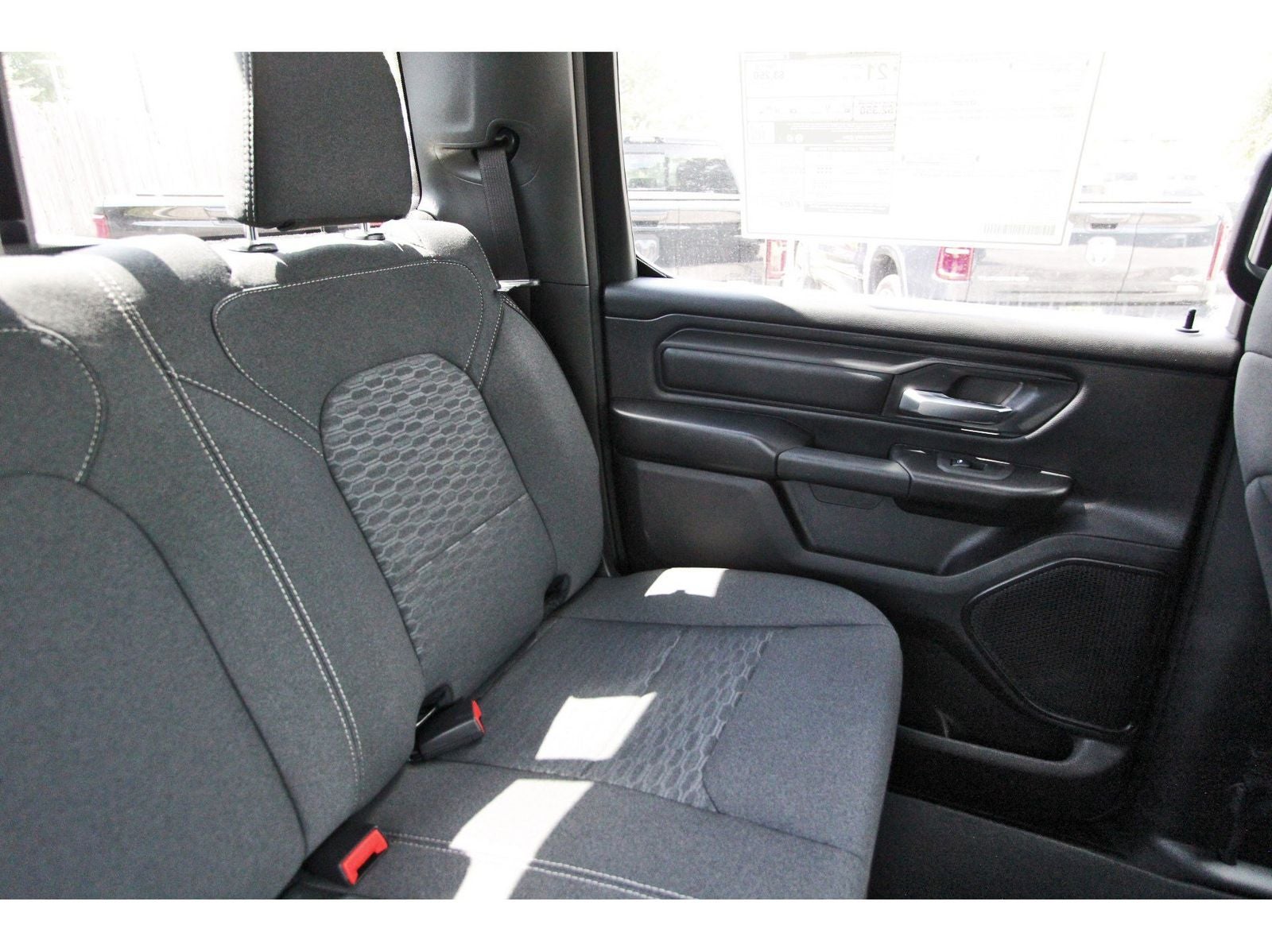 2026 RAM 1500 Express 4x4 Crew Cab 5'7" Box