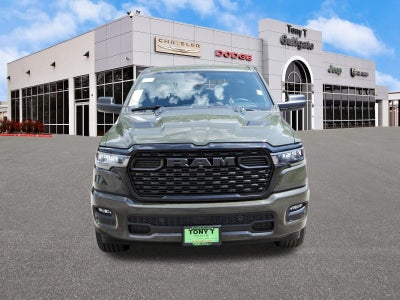2026 RAM 1500 Express 4x4 Crew Cab 5'7" Box