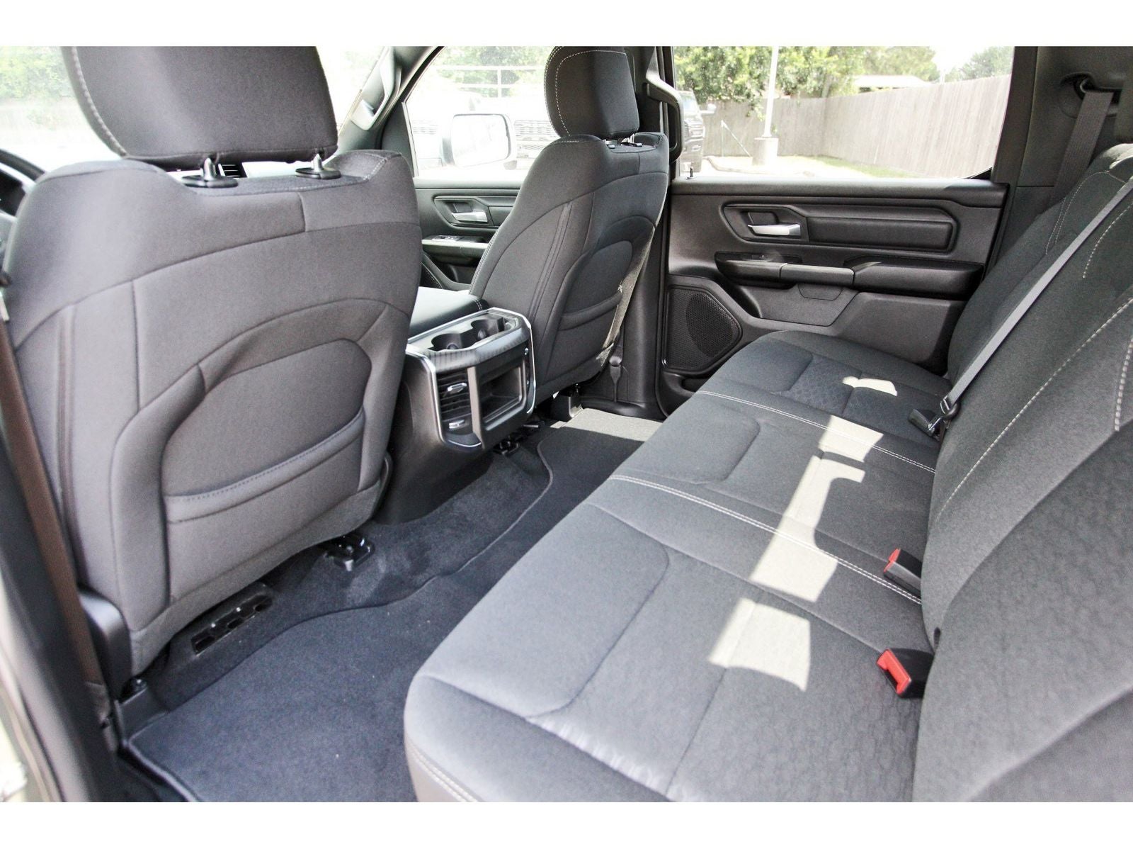 2026 RAM 1500 Express 4x4 Crew Cab 5'7" Box