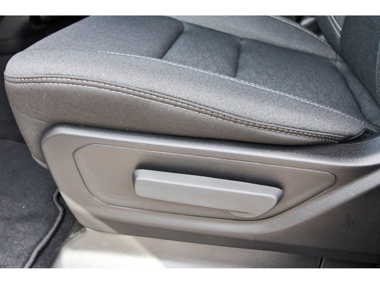 2026 RAM 1500 Tradesman 4x2 Quad Cab 6'4" Box