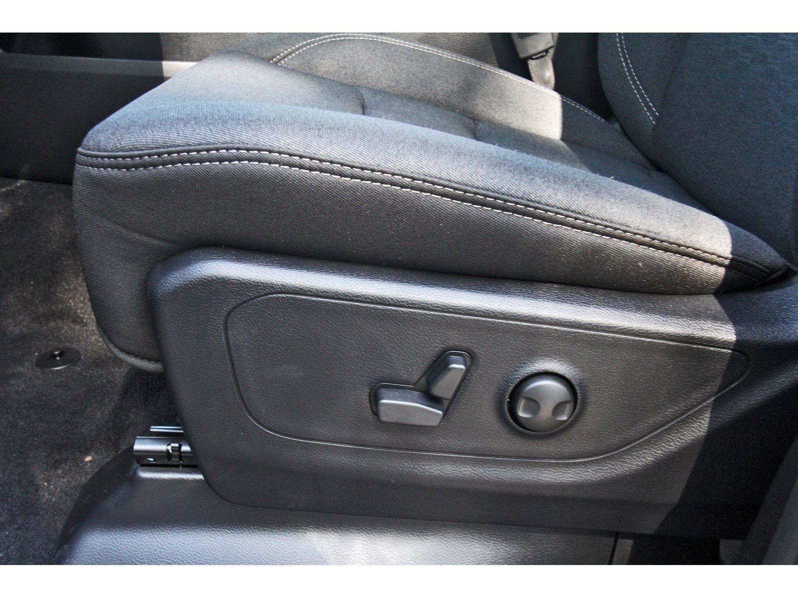 2026 RAM 1500 Big Horn/Lone Star Lone Star 4x4 Crew Cab 5'7" Box