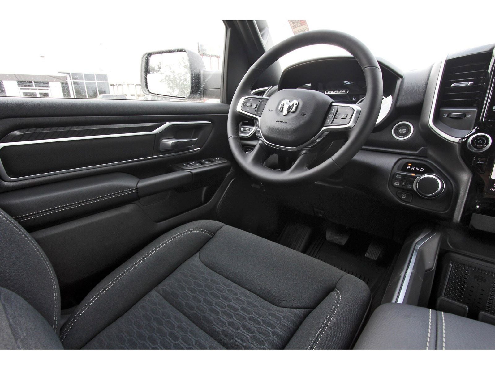 2026 RAM 1500 Big Horn/Lone Star Lone Star 4x4 Crew Cab 5'7" Box