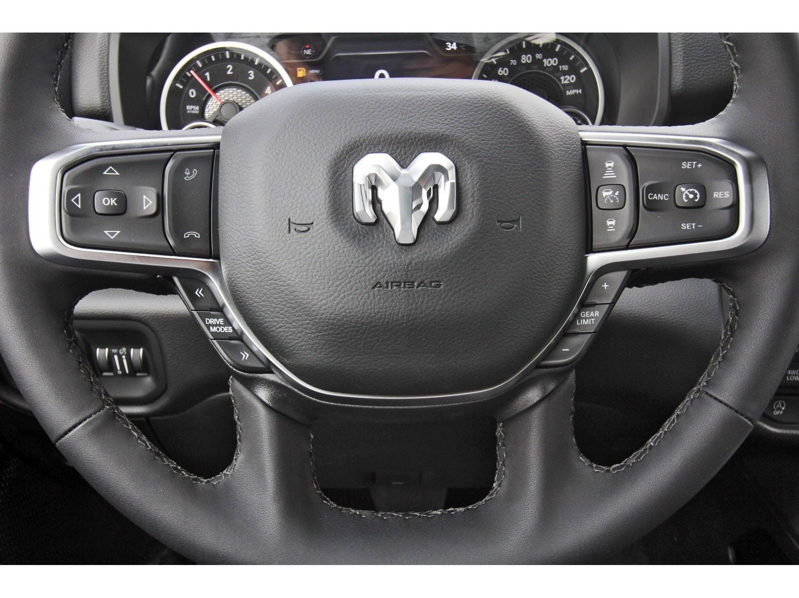 2026 RAM 1500 Big Horn/Lone Star Lone Star 4x4 Crew Cab 5'7" Box