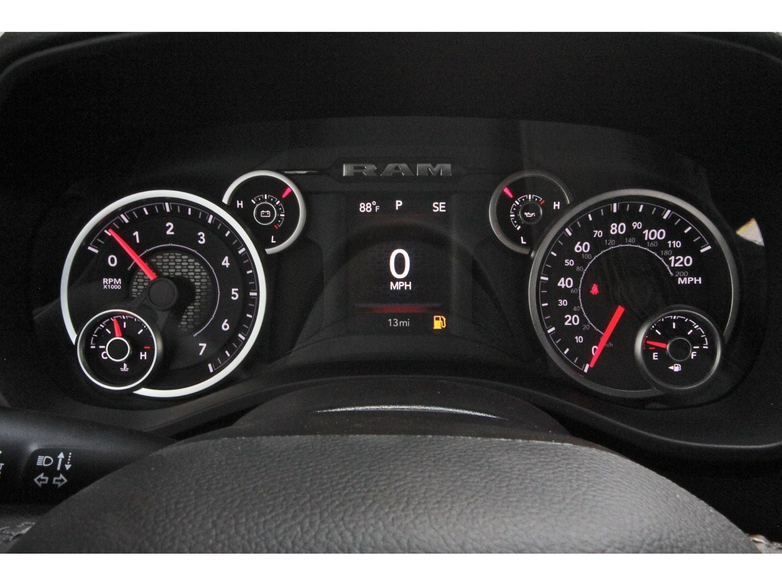 2026 RAM 1500 Big Horn/Lone Star Lone Star 4x4 Crew Cab 5'7" Box