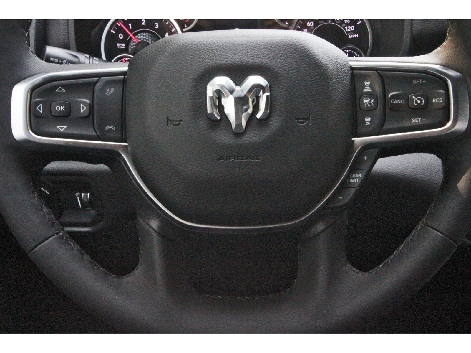 2026 RAM 1500 Big Horn/Lone Star Lone Star 4x4 Crew Cab 5'7" Box