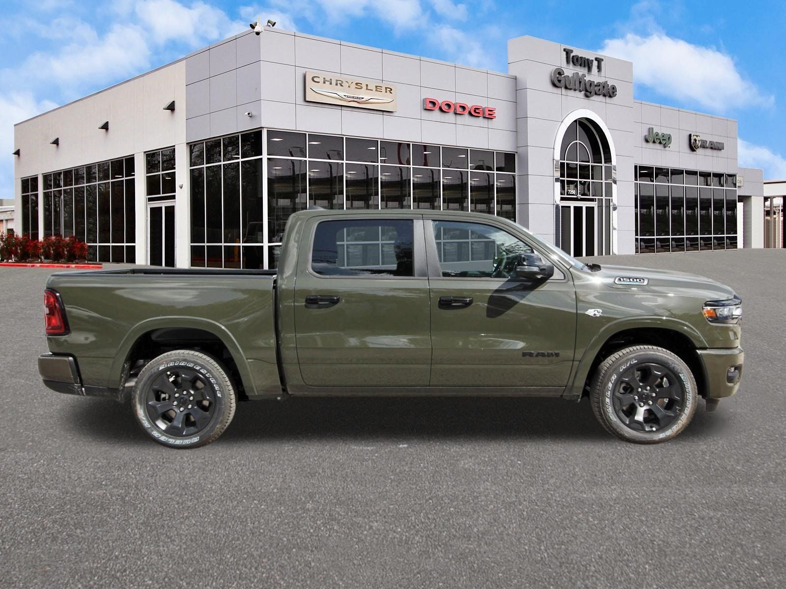 2026 RAM 1500 Big Horn/Lone Star Lone Star 4x4 Crew Cab 5'7" Box