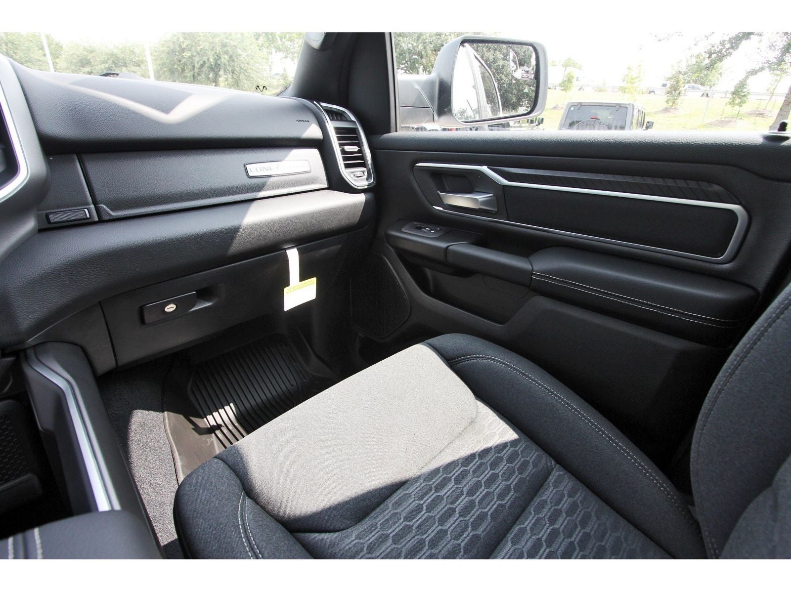 2026 RAM 1500 Big Horn/Lone Star Lone Star 4x4 Crew Cab 5'7" Box