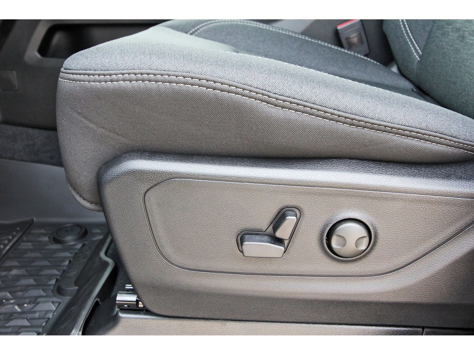 2026 RAM 1500 Big Horn/Lone Star Lone Star 4x4 Crew Cab 5'7" Box