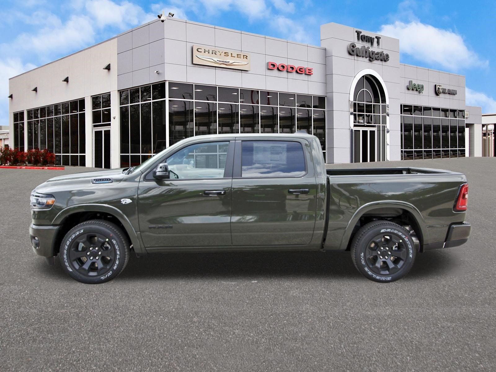 2026 RAM 1500 Big Horn/Lone Star Lone Star 4x4 Crew Cab 5'7" Box