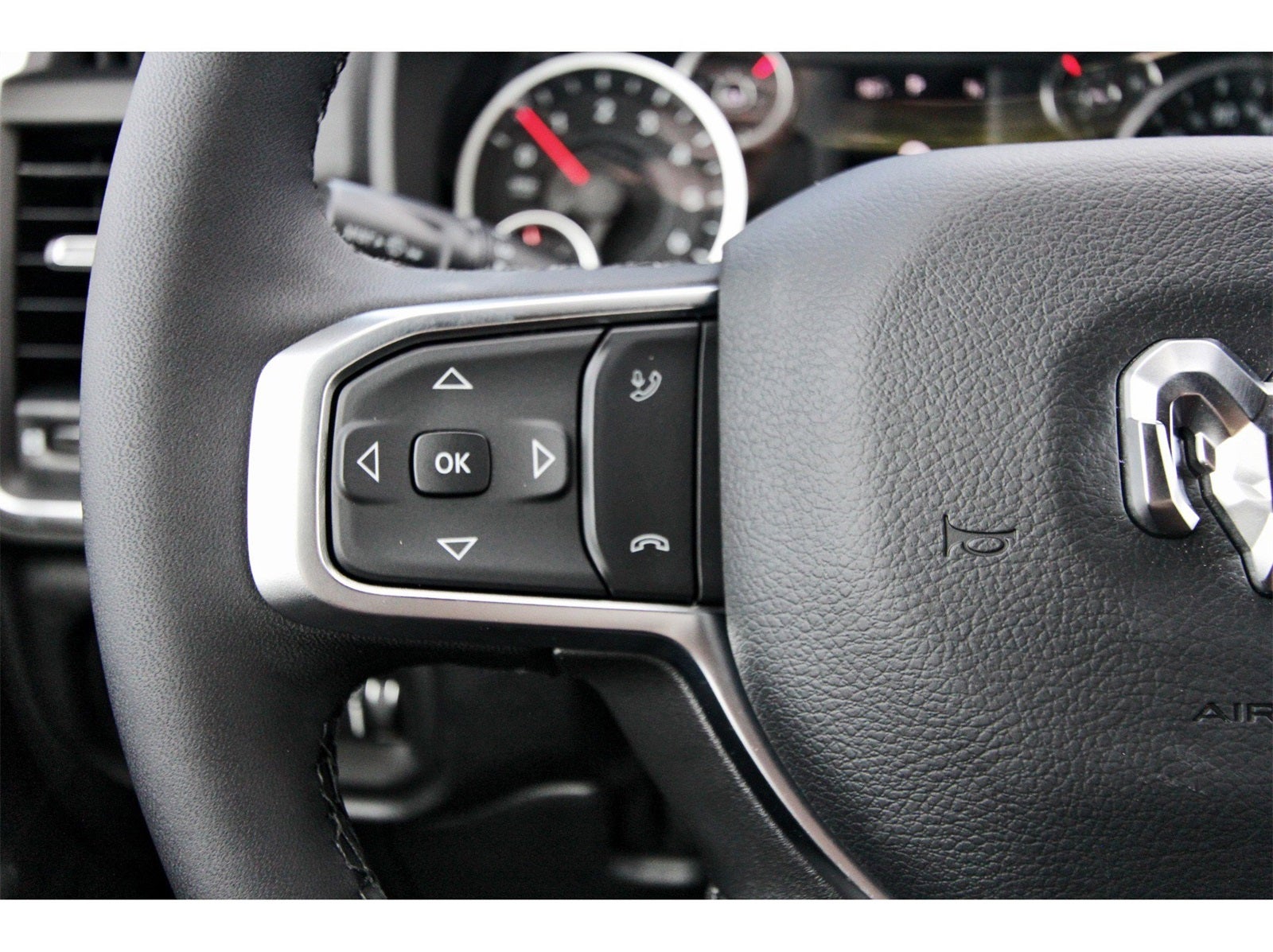 2026 RAM 1500 Big Horn/Lone Star Lone Star 4x4 Crew Cab 5'7" Box