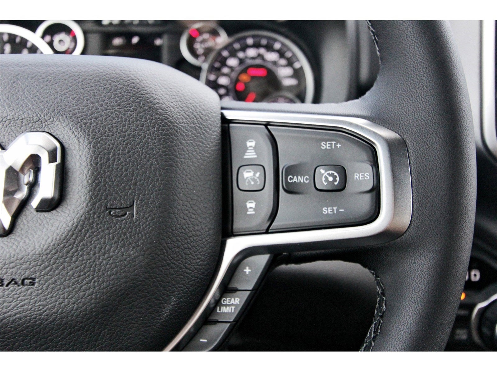 2026 RAM 1500 Big Horn/Lone Star Lone Star 4x4 Crew Cab 5'7" Box