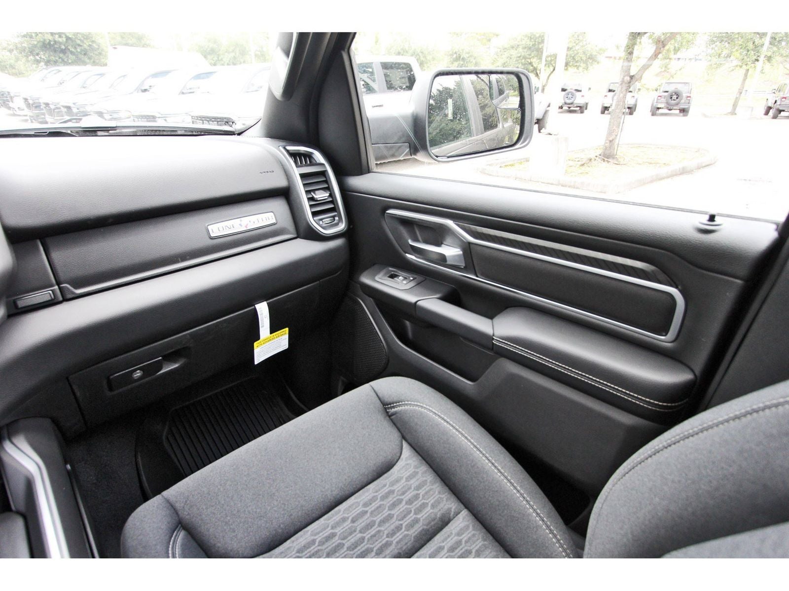 2026 RAM 1500 Big Horn/Lone Star Lone Star 4x4 Crew Cab 5'7" Box