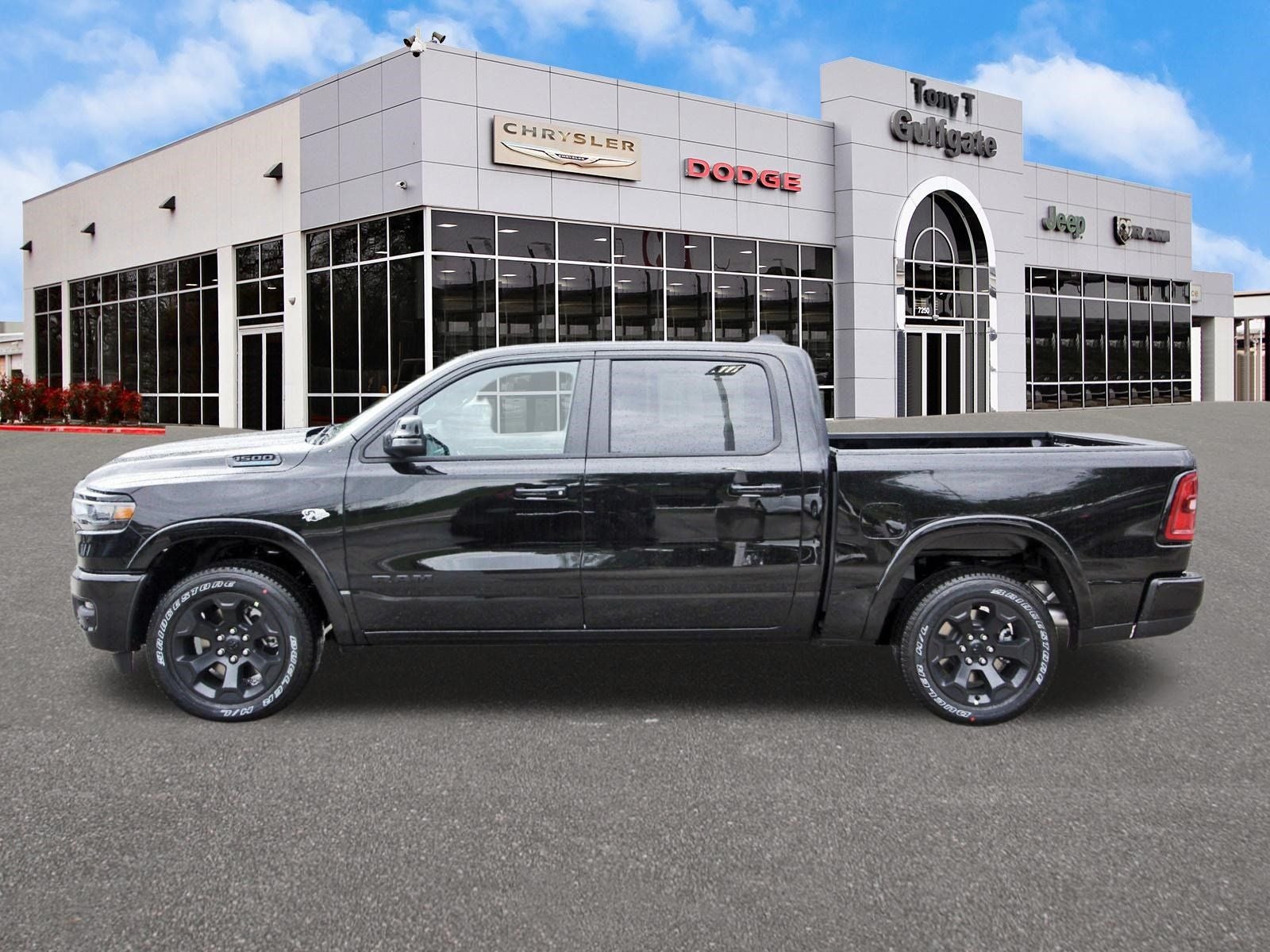 2026 RAM 1500 Big Horn/Lone Star Lone Star 4x4 Crew Cab 5'7" Box