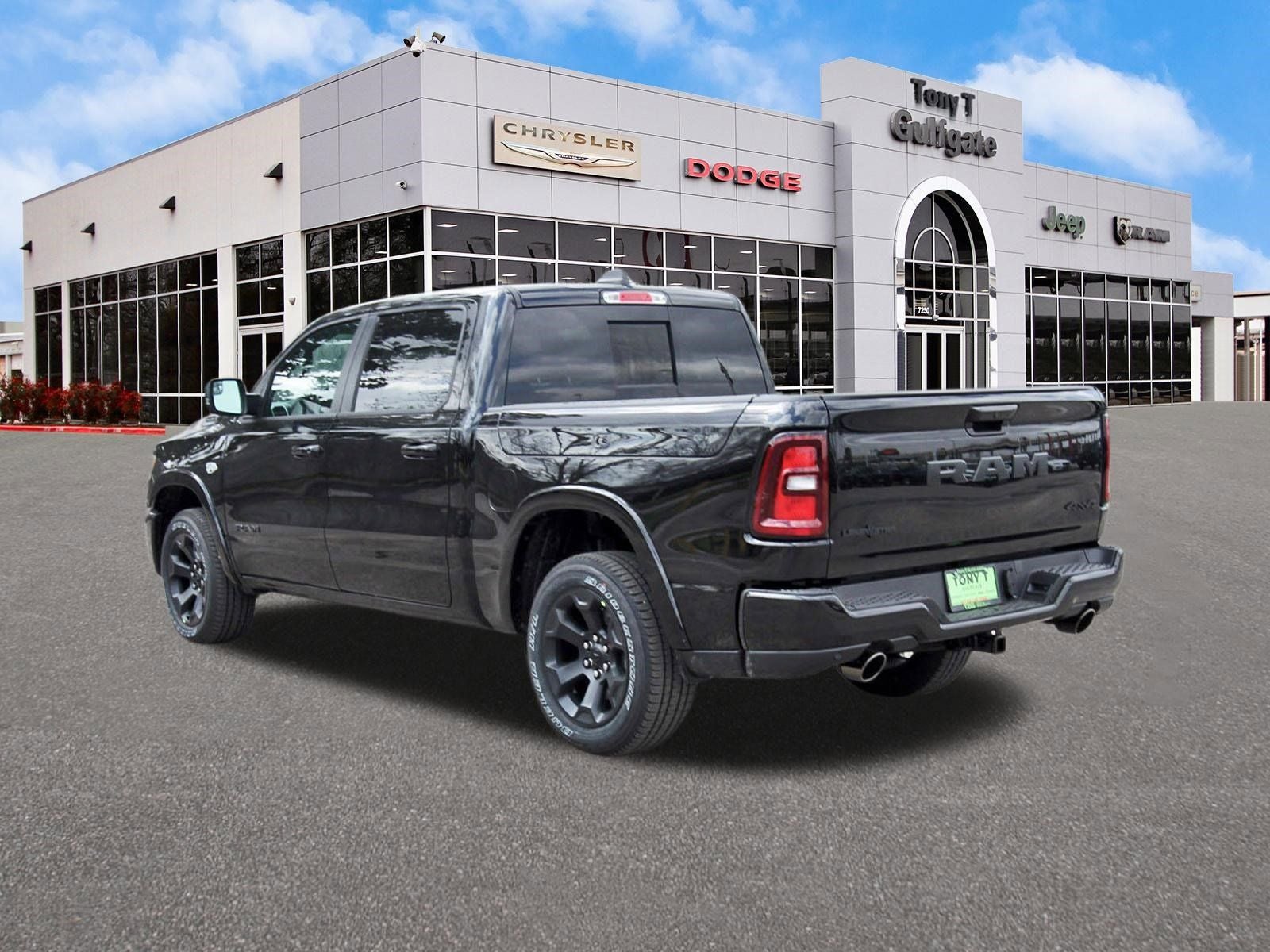 2026 RAM 1500 Big Horn/Lone Star Lone Star 4x4 Crew Cab 5'7" Box
