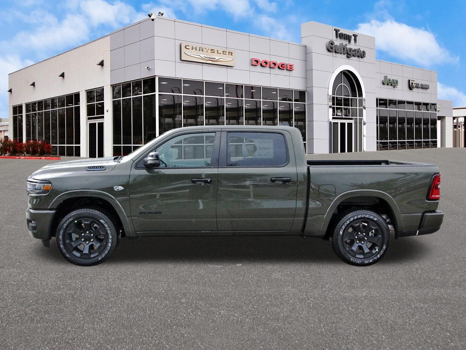2026 RAM 1500 Big Horn/Lone Star Lone Star 4x4 Crew Cab 5'7" Box