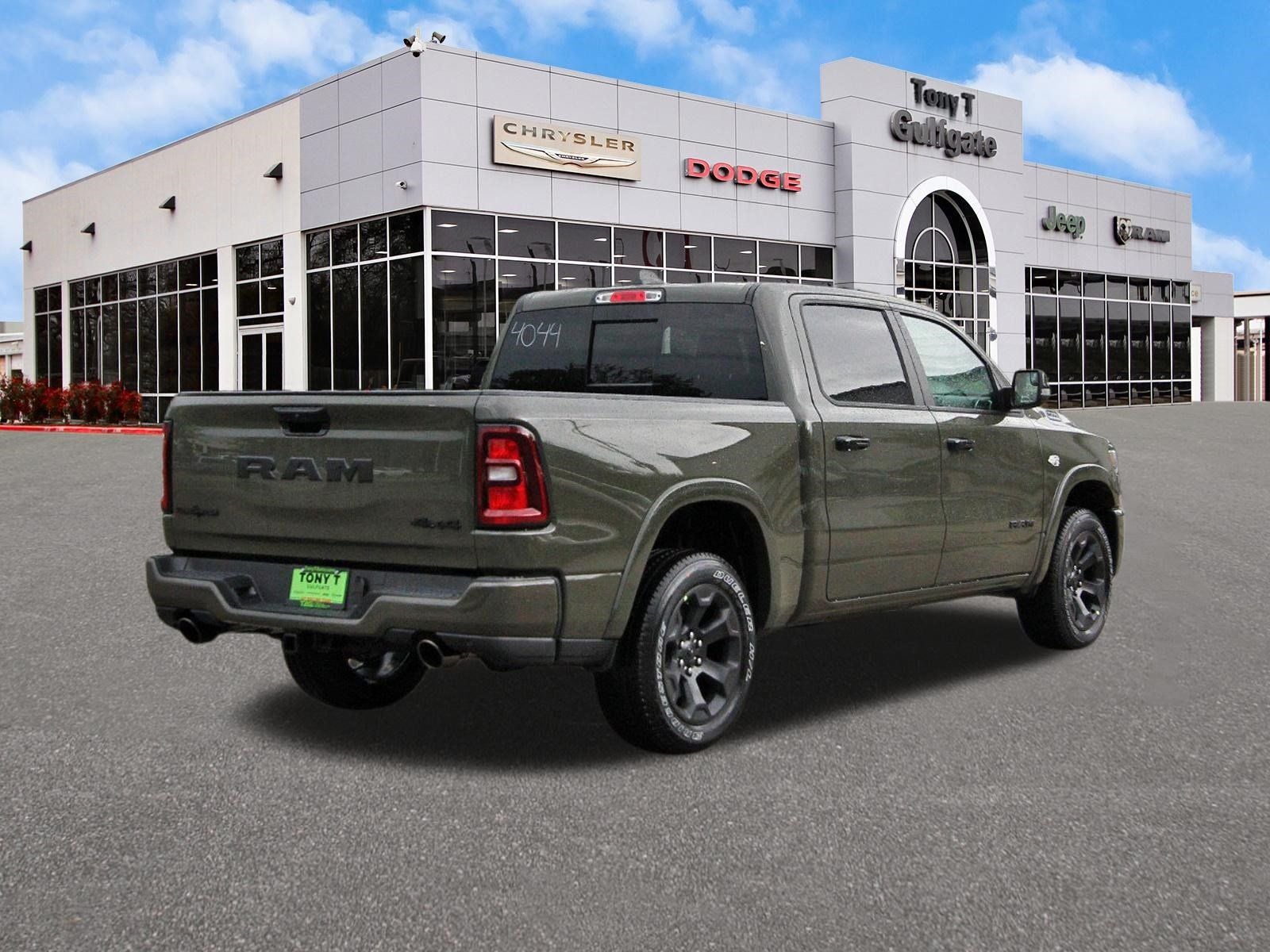 2026 RAM 1500 Big Horn/Lone Star Lone Star 4x4 Crew Cab 5'7" Box