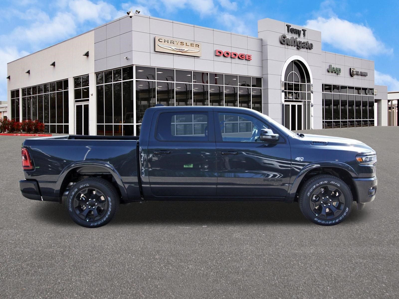 2026 RAM 1500 Big Horn/Lone Star Lone Star 4x4 Crew Cab 5'7" Box