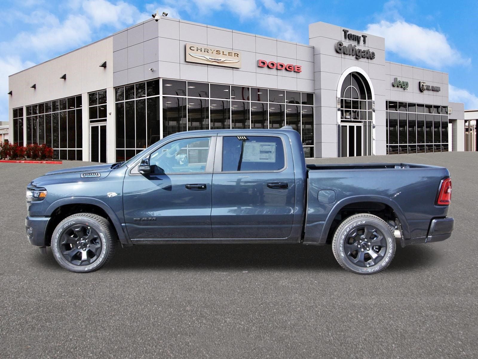 2026 RAM 1500 Big Horn/Lone Star Lone Star 4x4 Crew Cab 5'7" Box