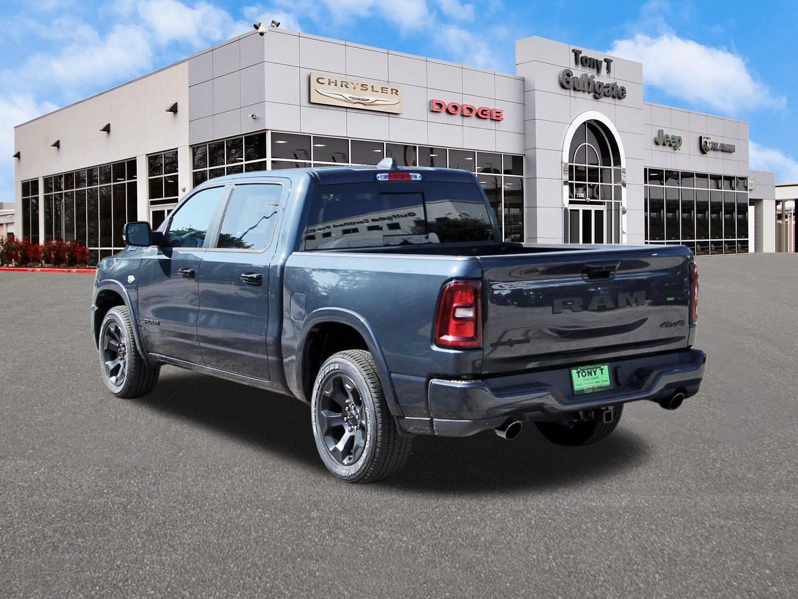 2026 RAM 1500 Big Horn/Lone Star Lone Star 4x4 Crew Cab 5'7" Box