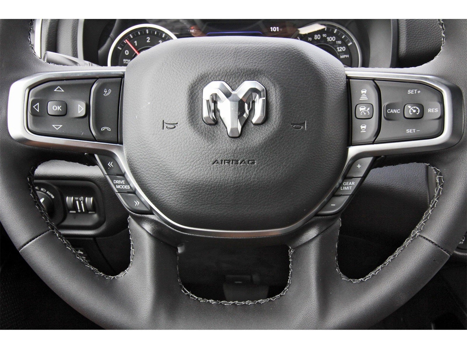 2026 RAM 1500 Big Horn/Lone Star Lone Star 4x4 Crew Cab 5'7" Box