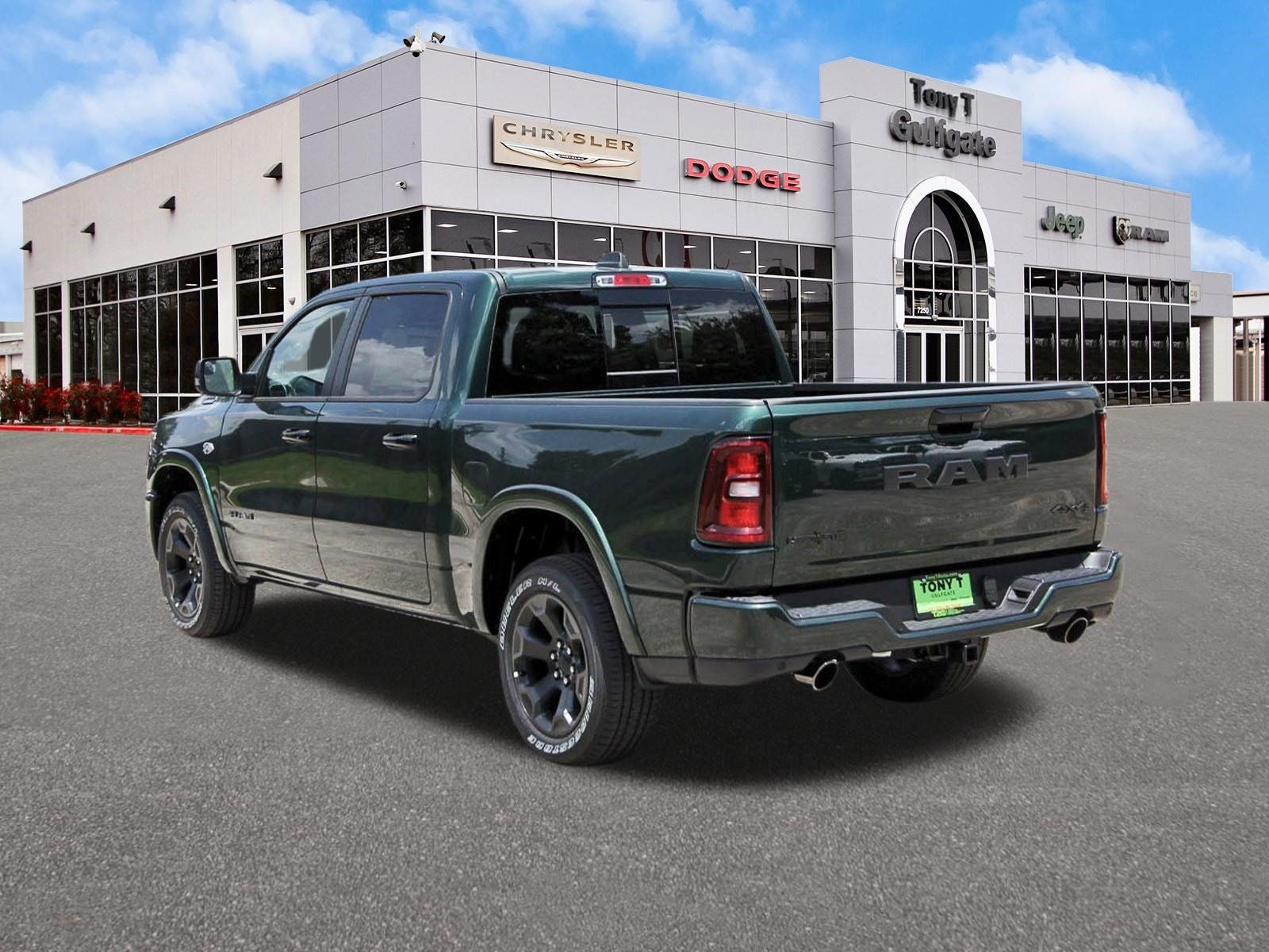 2026 RAM 1500 Big Horn/Lone Star Lone Star 4x4 Crew Cab 5'7" Box
