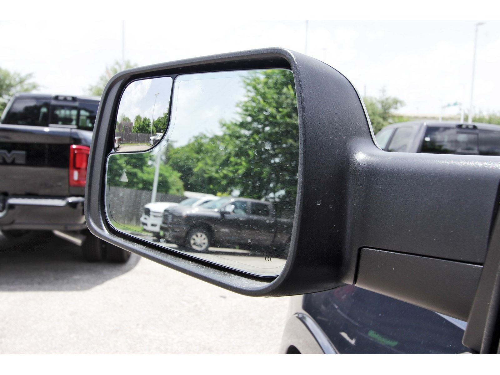 2026 RAM 1500 Big Horn/Lone Star Lone Star 4x4 Crew Cab 5'7" Box