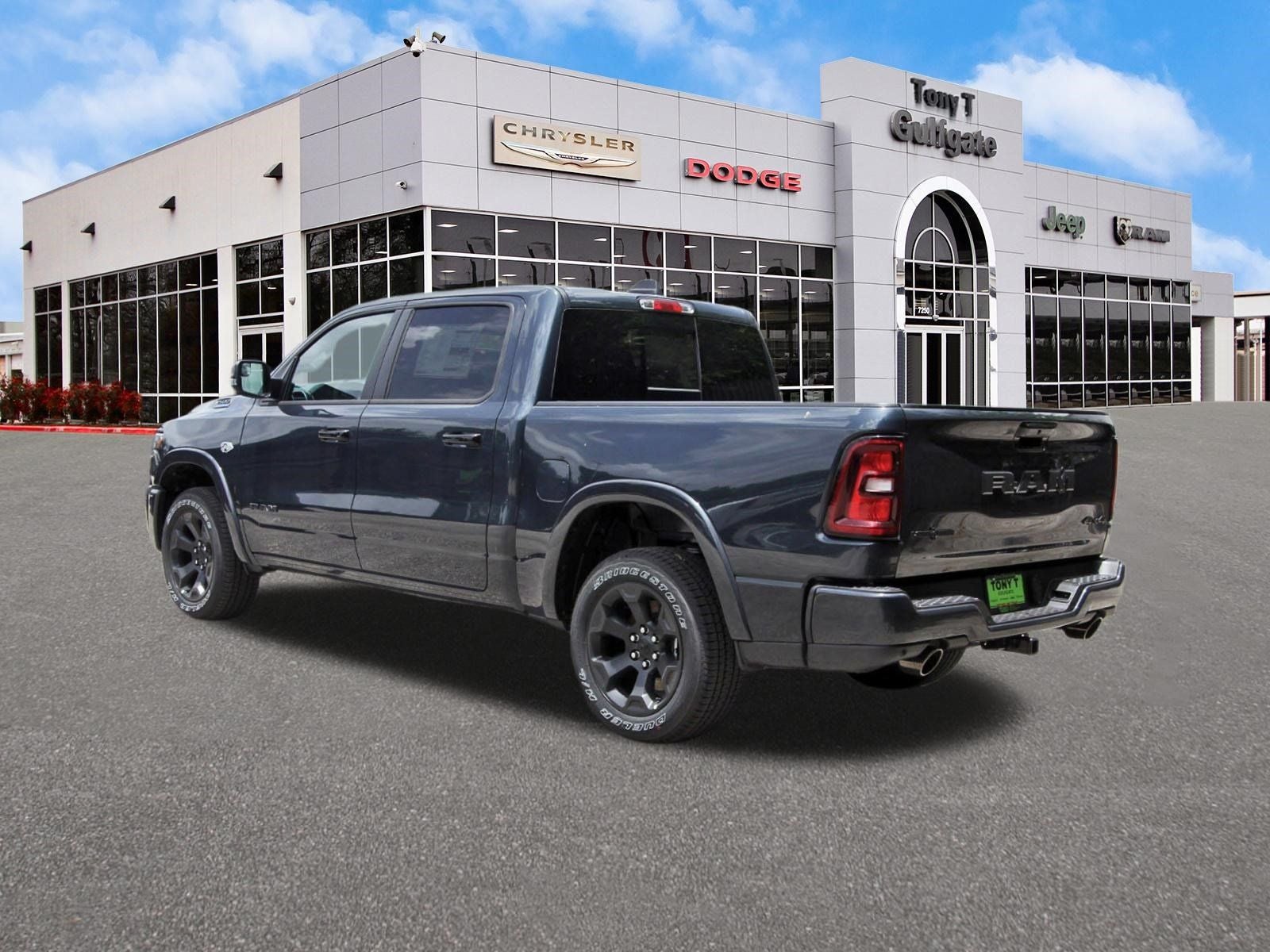 2026 RAM 1500 Big Horn/Lone Star Lone Star 4x4 Crew Cab 5'7" Box