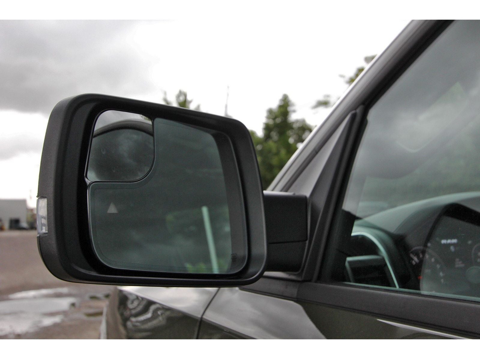 2026 RAM 1500 Big Horn/Lone Star Lone Star 4x4 Crew Cab 5'7" Box