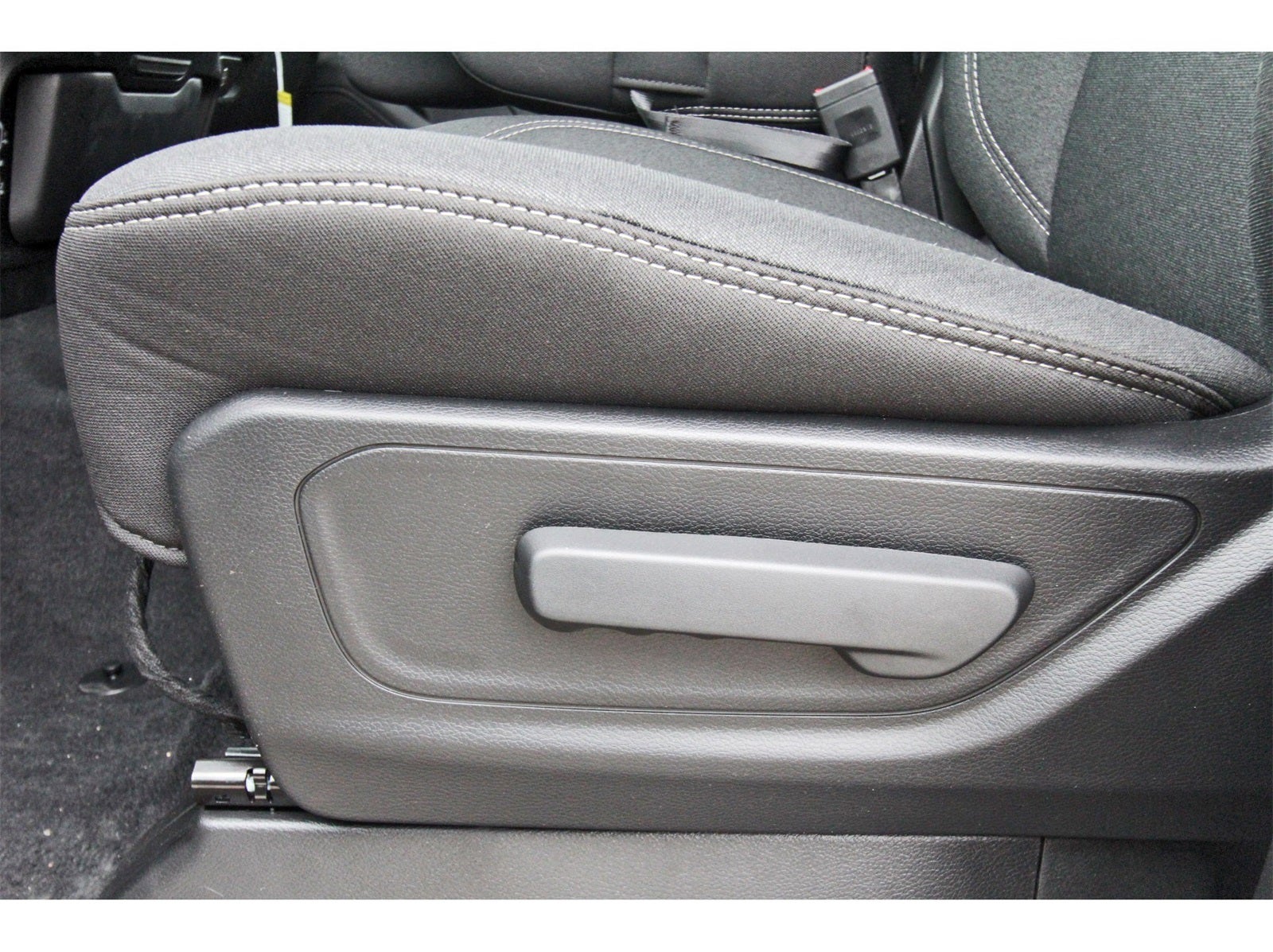 2026 RAM 1500 Warlock 4x4 Crew Cab 5'7" Box