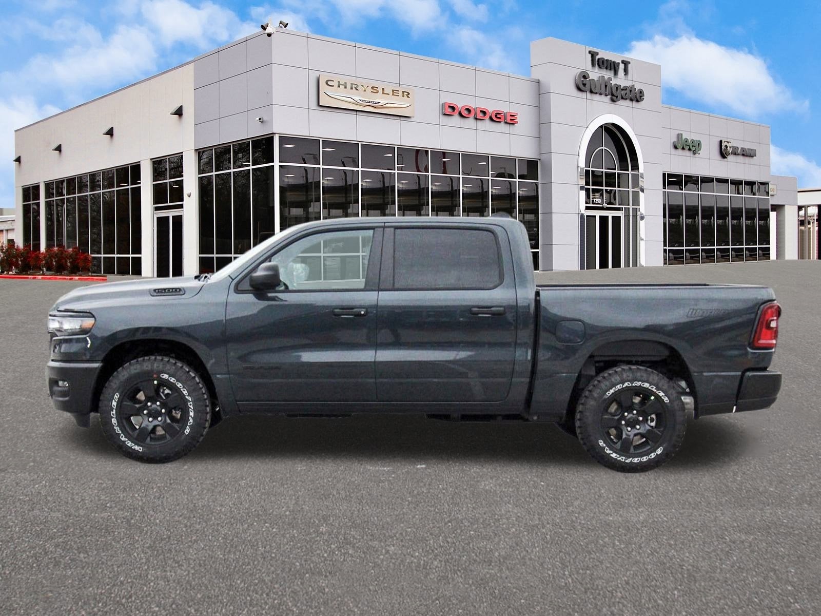 2026 RAM 1500 Warlock 4x4 Crew Cab 5'7" Box