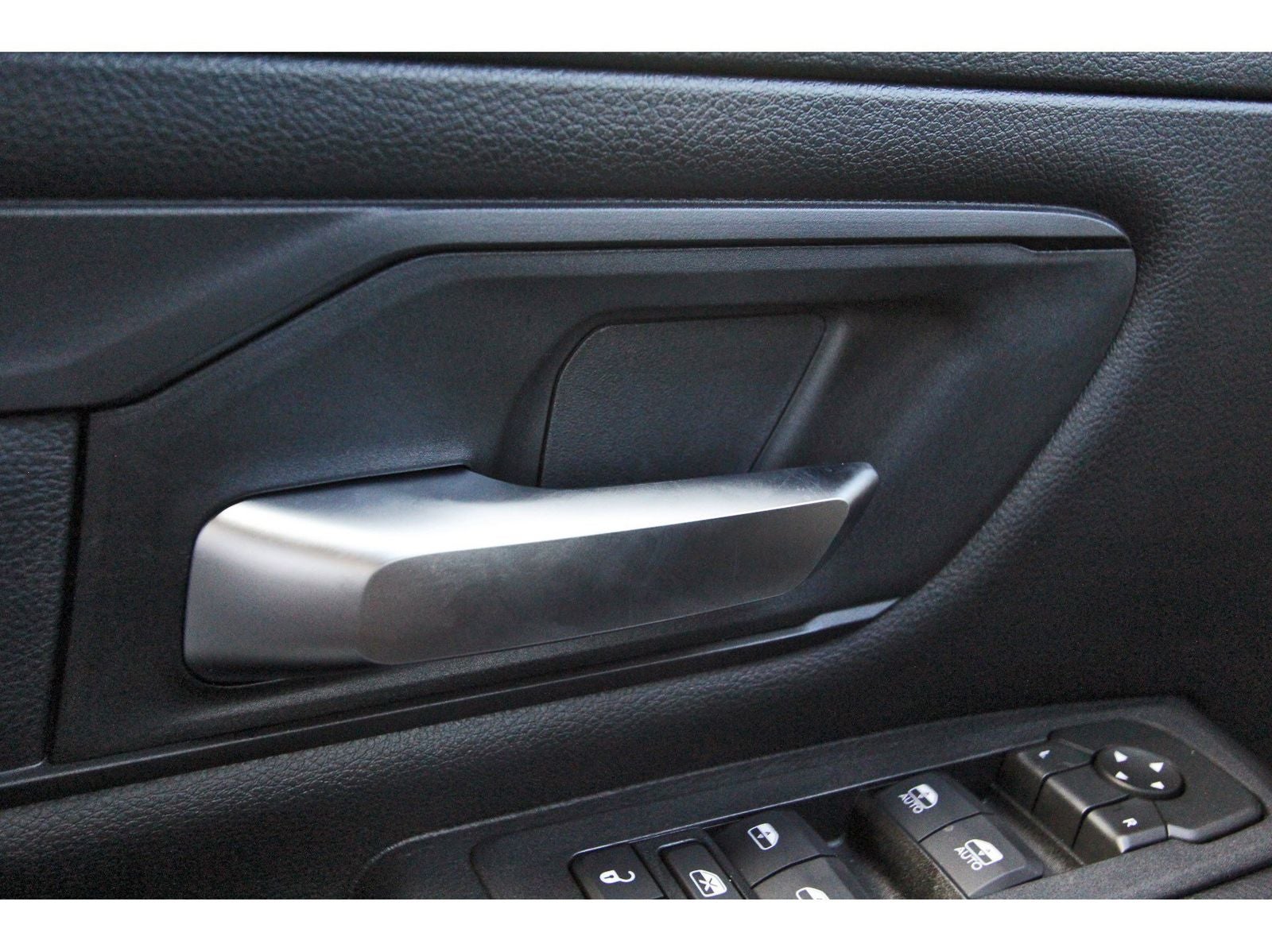 2026 RAM 1500 Warlock 4x4 Crew Cab 5'7" Box