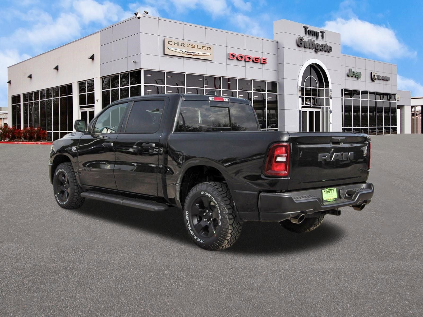2026 RAM 1500 Warlock 4x4 Crew Cab 5'7" Box
