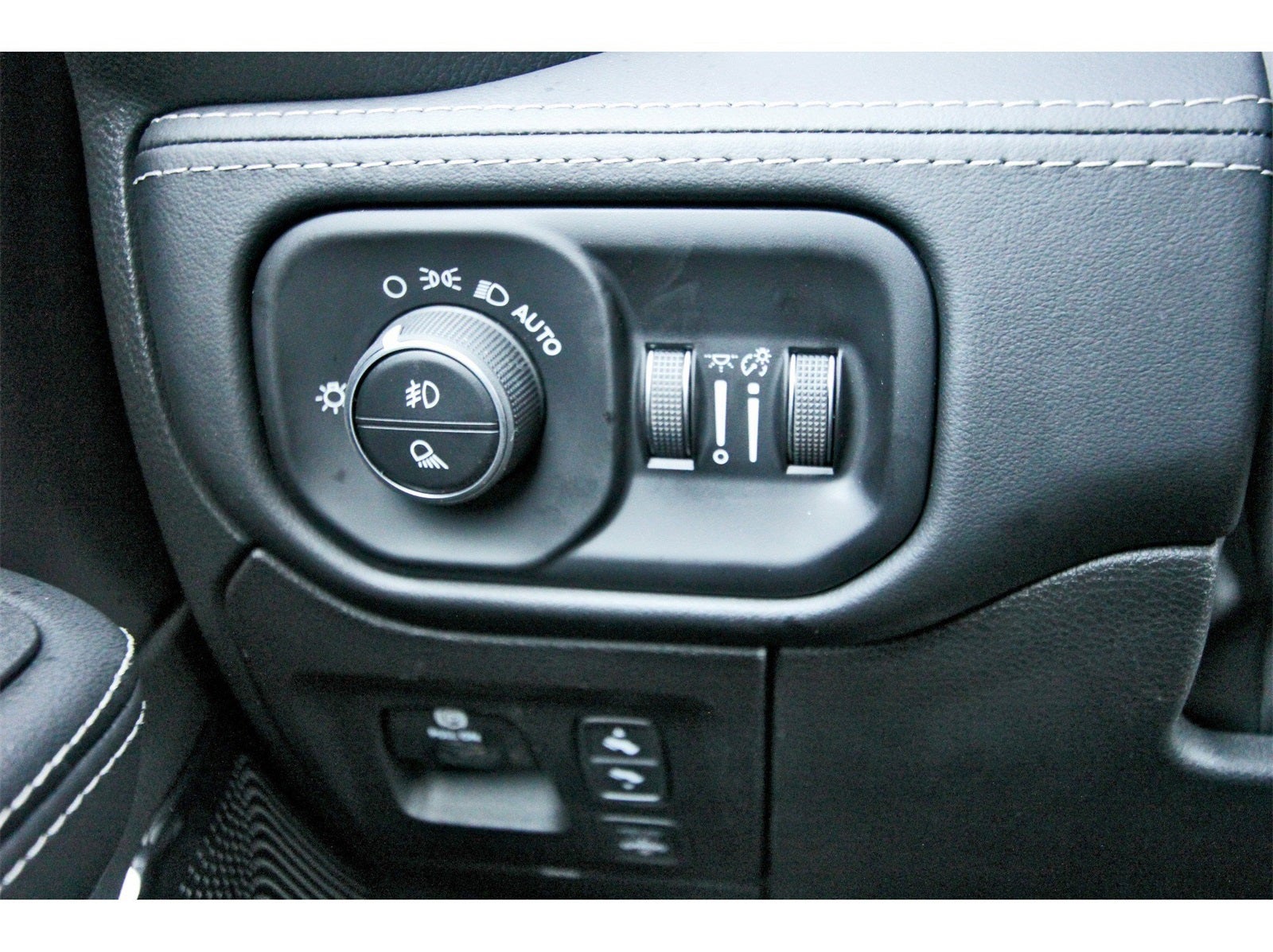 2026 RAM 1500 Limited 4x4 Crew Cab 5'7" Box