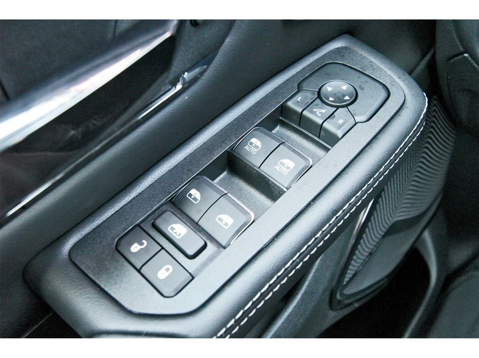 2026 RAM 1500 Limited 4x4 Crew Cab 5'7" Box