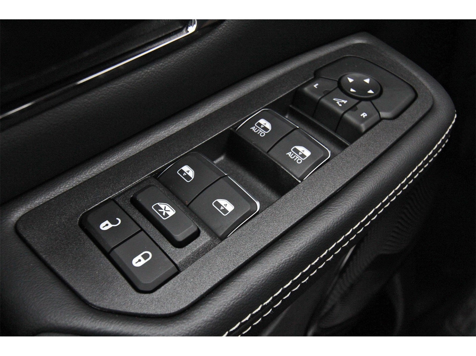 2026 RAM 1500 Limited 4x4 Crew Cab 5'7" Box