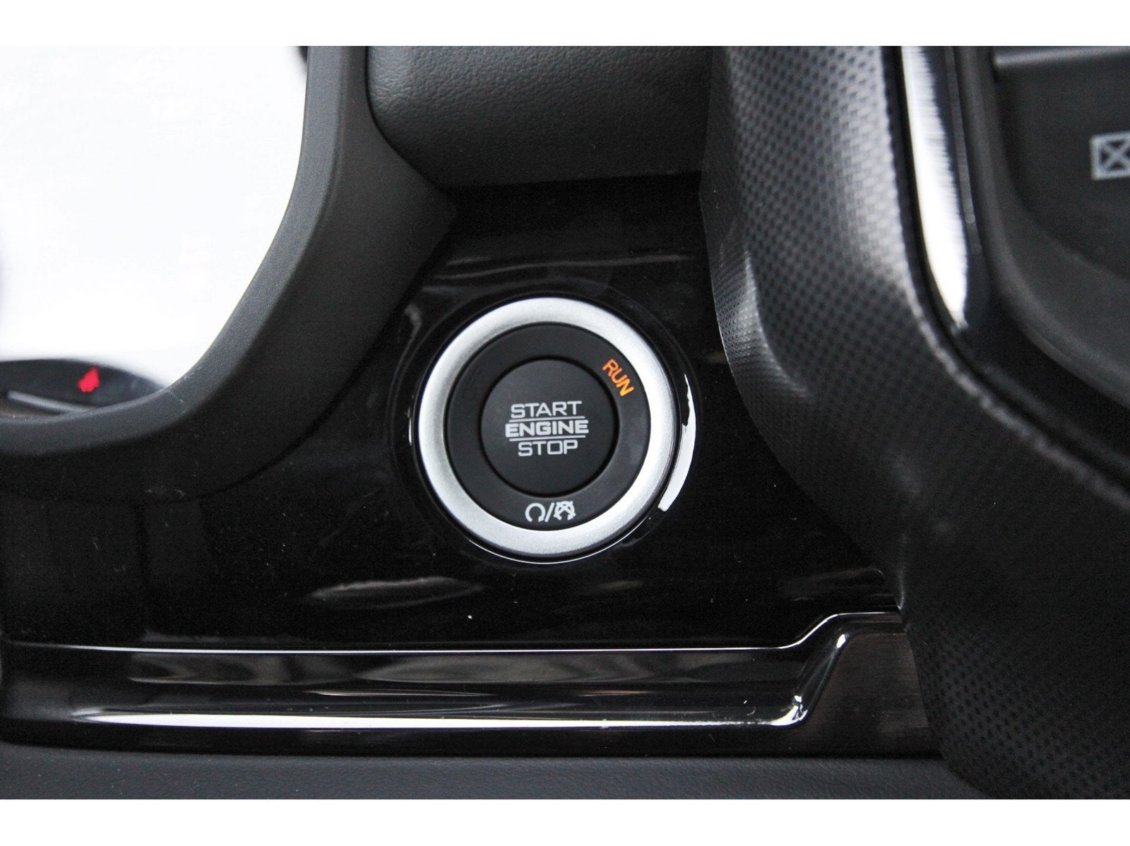 2027 RAM 1500 Limited 4x4 Crew Cab 5'7" Box