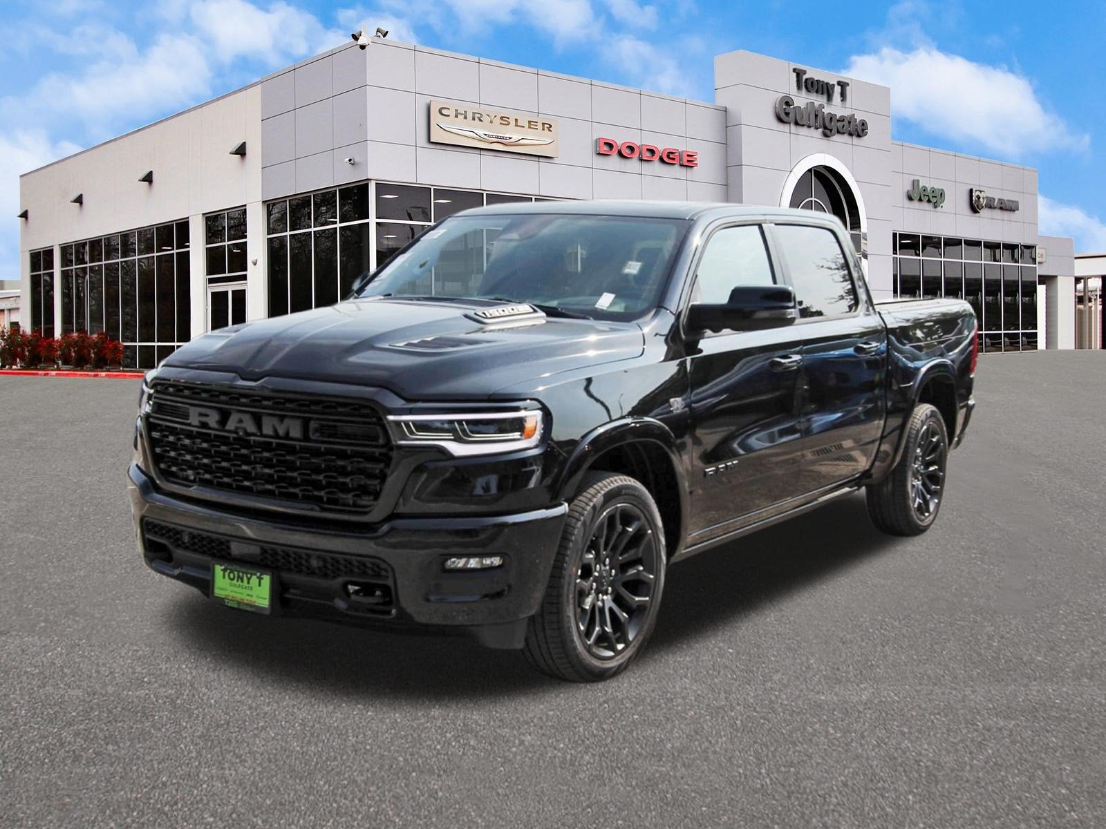 2027 RAM 1500 Limited 4x4 Crew Cab 5'7" Box