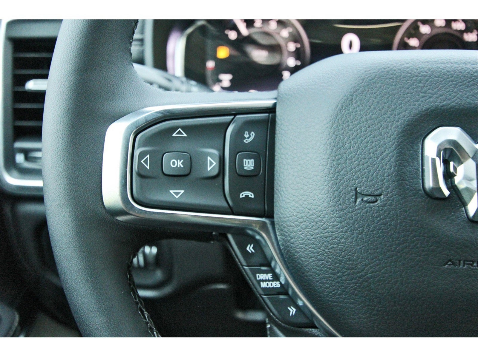 2026 RAM 1500 Laramie 4x4 Crew Cab 5'7" Box